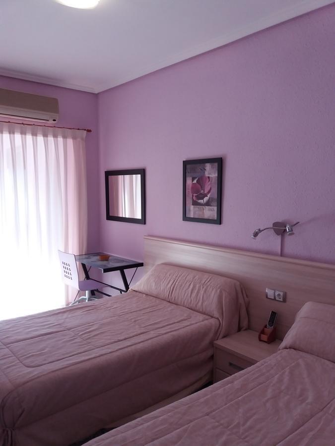 Hostal La Pilarica Paterna Zimmer foto